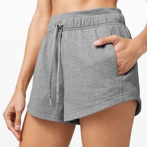 LULULEMON SHORTS | SIZE 4